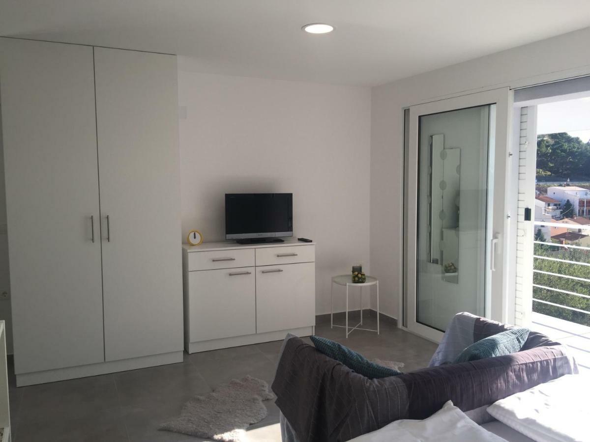 Appartamento Apartman Zeljka Podgora Esterno foto